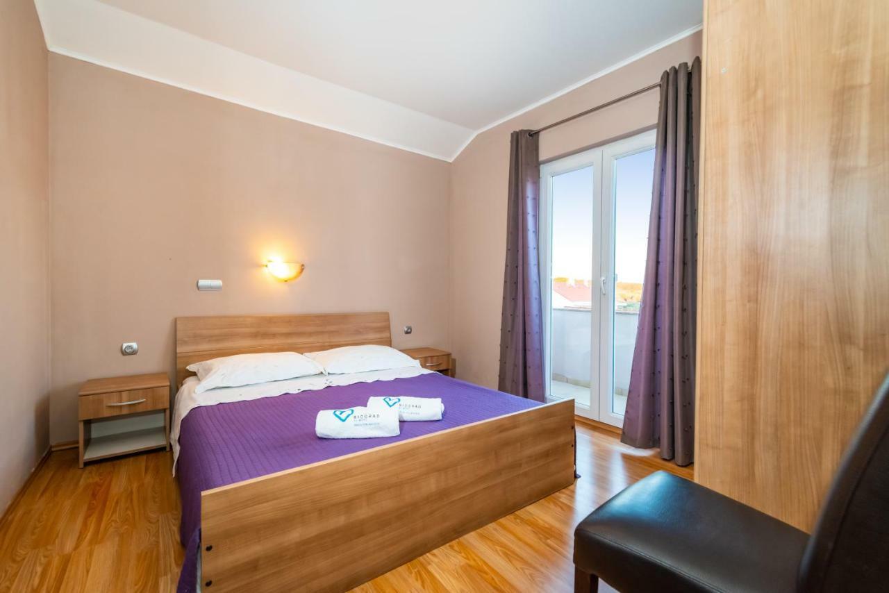 Apartment Adrian بيوغْغاد نا موغو المظهر الخارجي الصورة